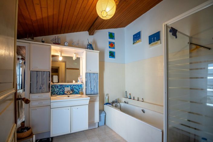 Image No.13-4 Bed House for sale