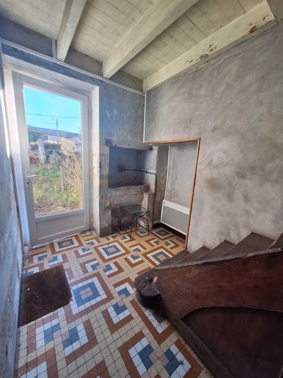 Image No.10-1 Bed House for sale