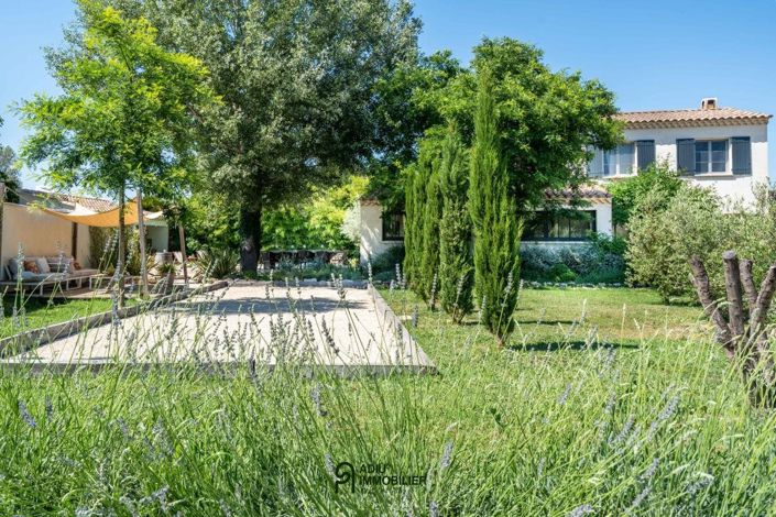 Image No.2-4 Bed House for sale