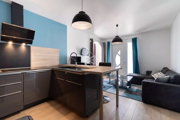 Image No.13-5 Bed House for sale