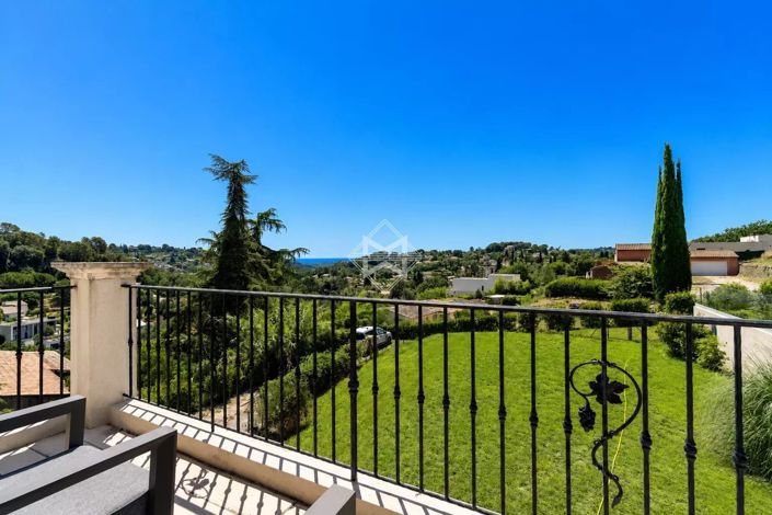 Image No.3-5 Bed House for sale