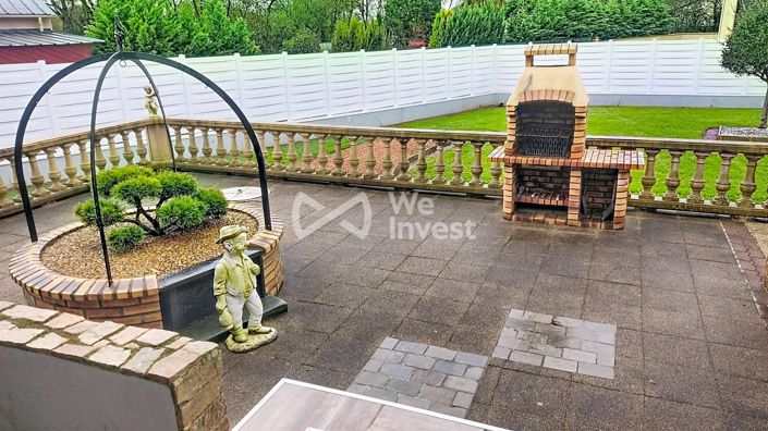 Image No.8-4 Bed House for sale