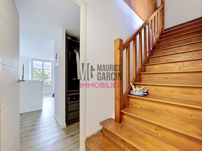 Image No.12-2 Bed House for sale