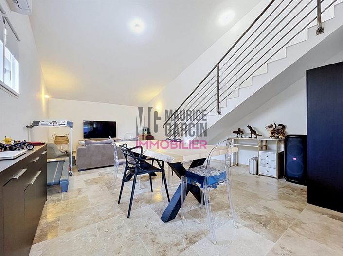 Image No.9-2 Bed House for sale