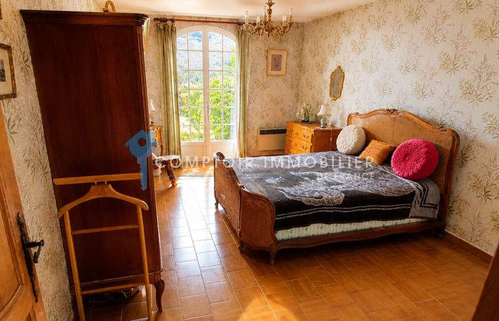 Image No.9-3 Bed House for sale