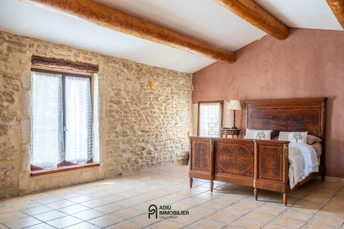 Image No.8-5 Bed House for sale