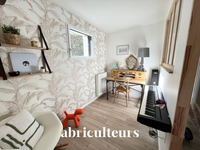 Image No.11-4 Bed House for sale