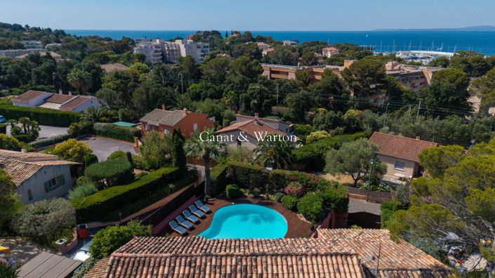 Image No.16-4 Bed House for sale