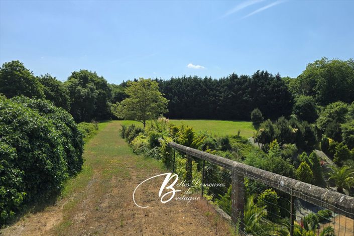 Image No.3-8 Bed House for sale