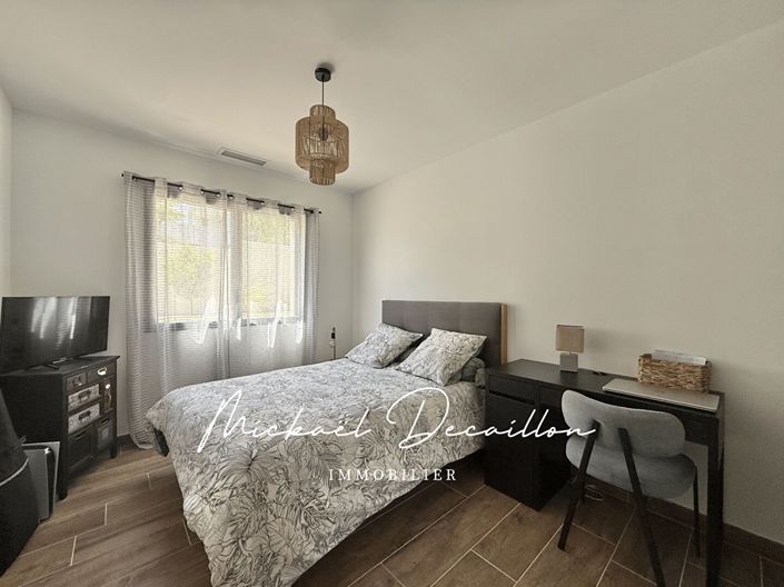 Image No.13-3 Bed House for sale