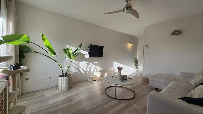 Image No.2-2 Bed House for sale