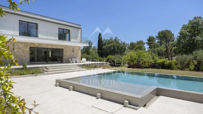 Image No.13-6 Bed House for sale