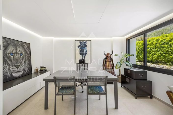 Image No.7-6 Bed House for sale