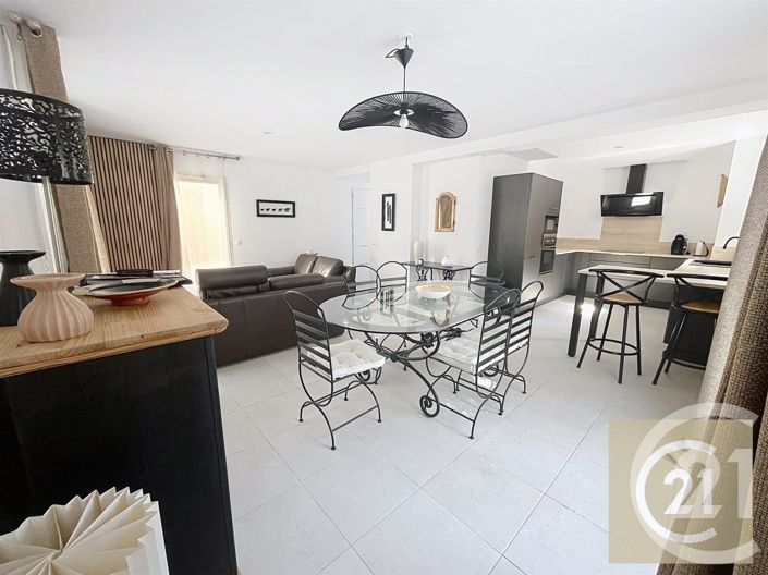 Image No.12-3 Bed House for sale