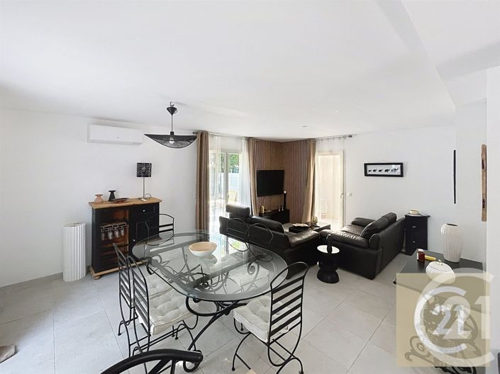 Image No.13-3 Bed House for sale
