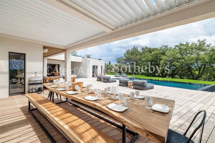 Image No.6-6 Bed House for sale