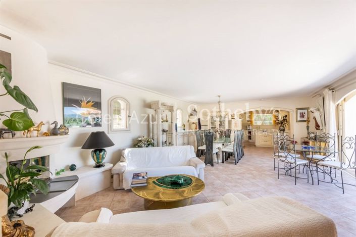 Image No.14-4 Bed House for sale