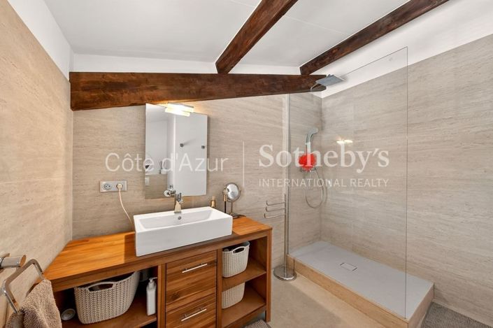 Image No.12-4 Bed House for sale