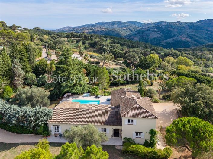 Image No.9-7 Bed House for sale