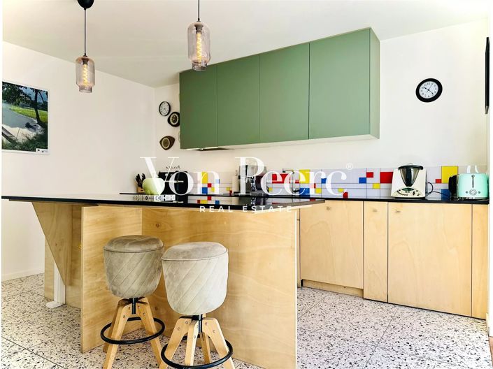 Image No.4-5 Bed House for sale