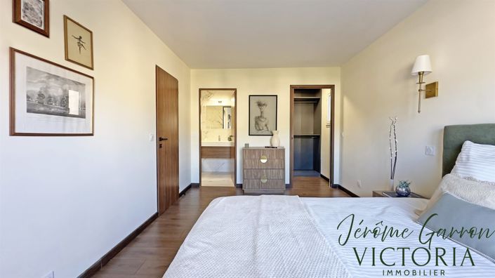 Image No.7-3 Bed Apartment for sale