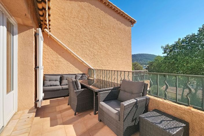 Image No.20-4 Bed Apartment for sale