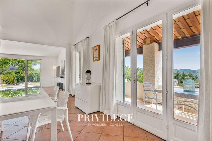 Image No.15-6 Bed House for sale