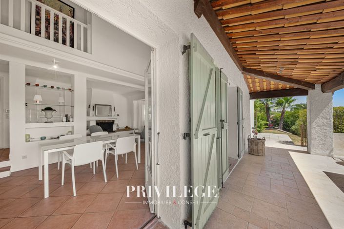 Image No.16-6 Bed House for sale