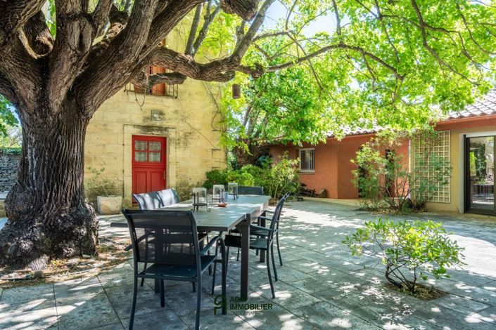 Image No.17-6 Bed House for sale