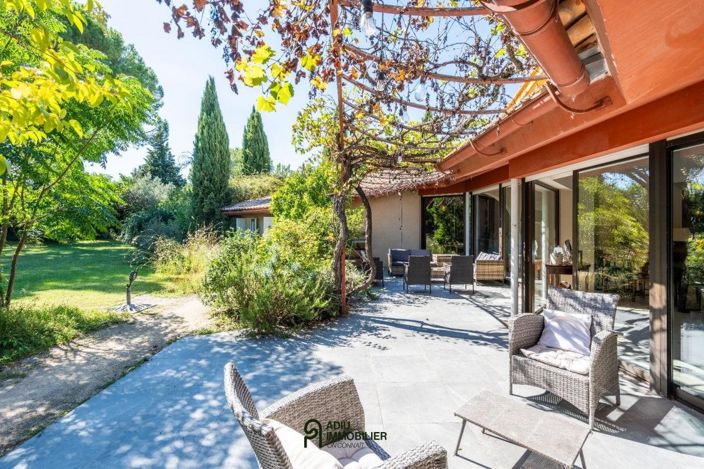 Image No.3-6 Bed House for sale