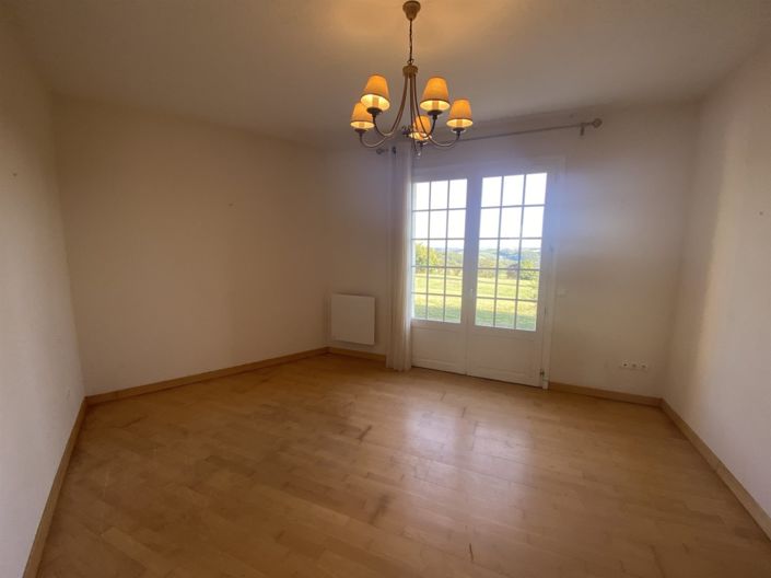 Image No.12-3 Bed House for sale