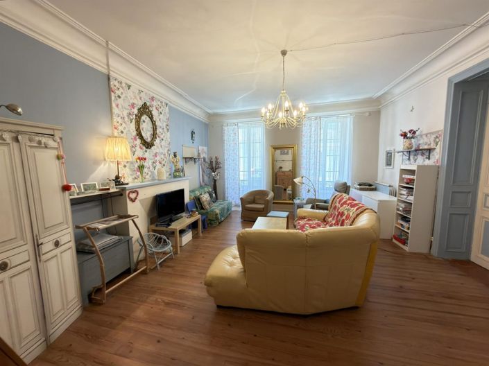 Image No.4-5 Bed House for sale