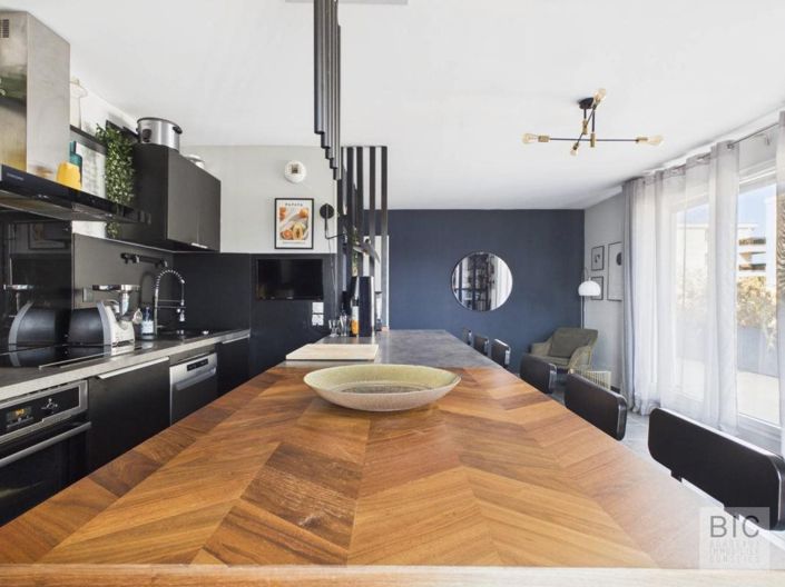 Image No.3-3 Bed Apartment for sale