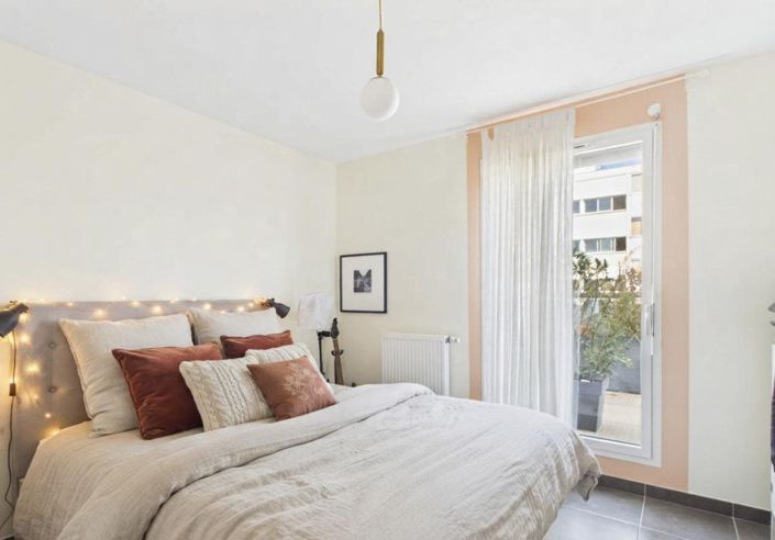 Image No.8-3 Bed Apartment for sale