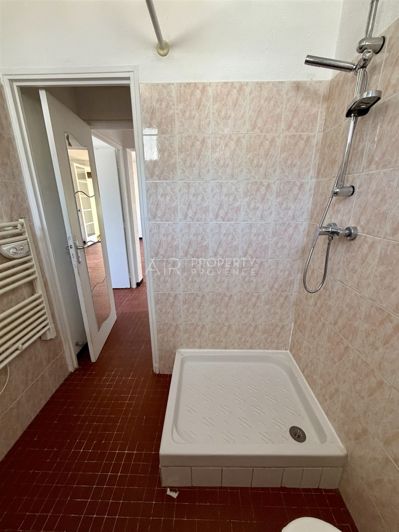 Image No.19-2 Bed House for sale