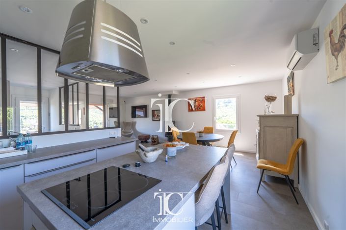 Image No.10-5 Bed House for sale