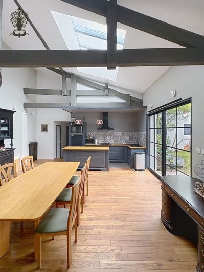 Image No.3-4 Bed House for sale
