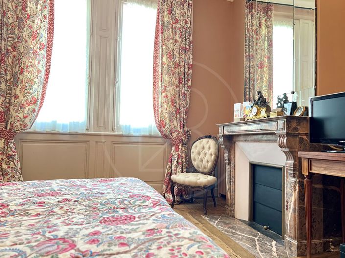 Image No.12-6 Bed House for sale