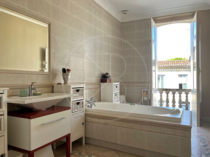 Image No.15-6 Bed House for sale