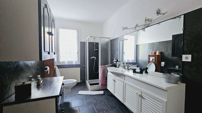Image No.14-7 Bed House for sale