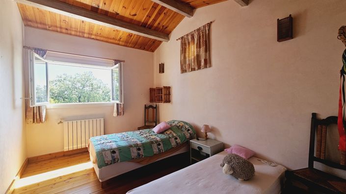 Image No.18-7 Bed House for sale