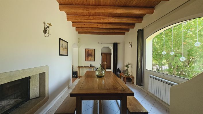 Image No.8-7 Bed House for sale