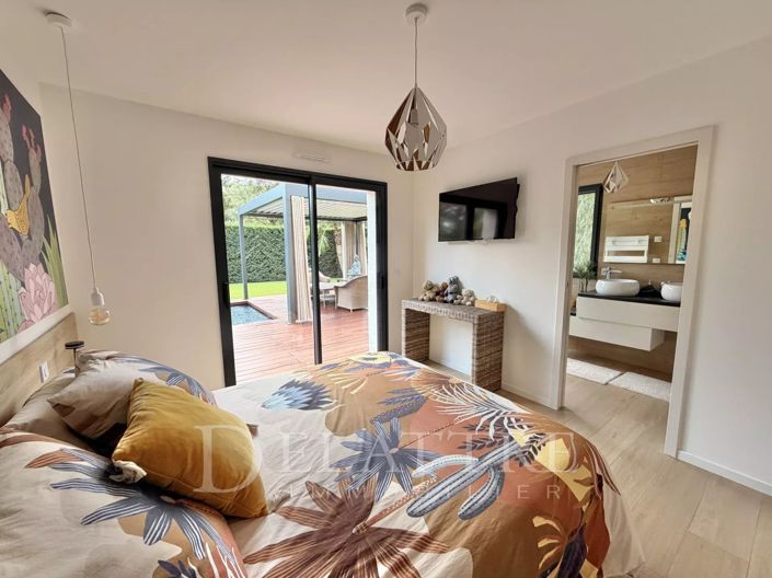 Image No.15-4 Bed House for sale