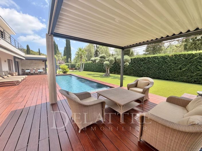 Image No.6-4 Bed House for sale