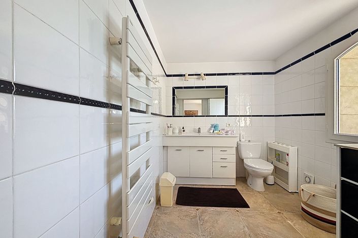 Image No.14-4 Bed House for sale