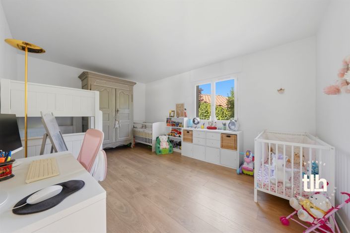 Image No.15-4 Bed House for sale