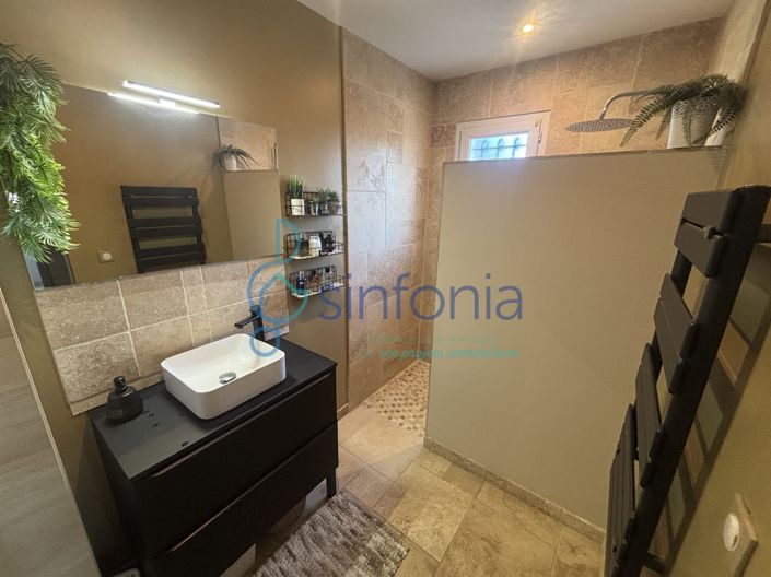 Image No.16-3 Bed House for sale