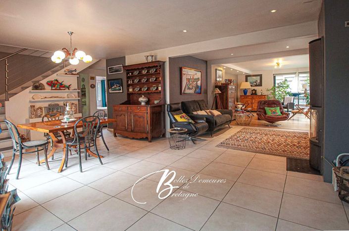 Image No.5-4 Bed House for sale