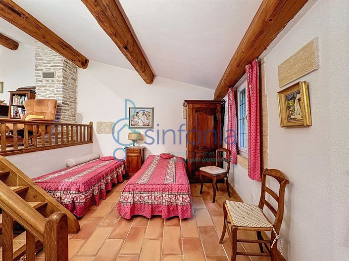 Image No.8-2 Bed House for sale