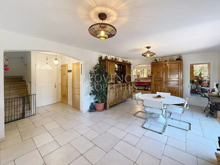 Image No.15-4 Bed House for sale